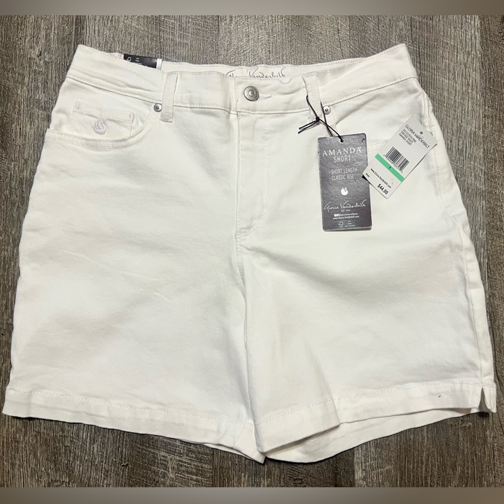 New! Gloria Vanderbilt White Women's Shorts